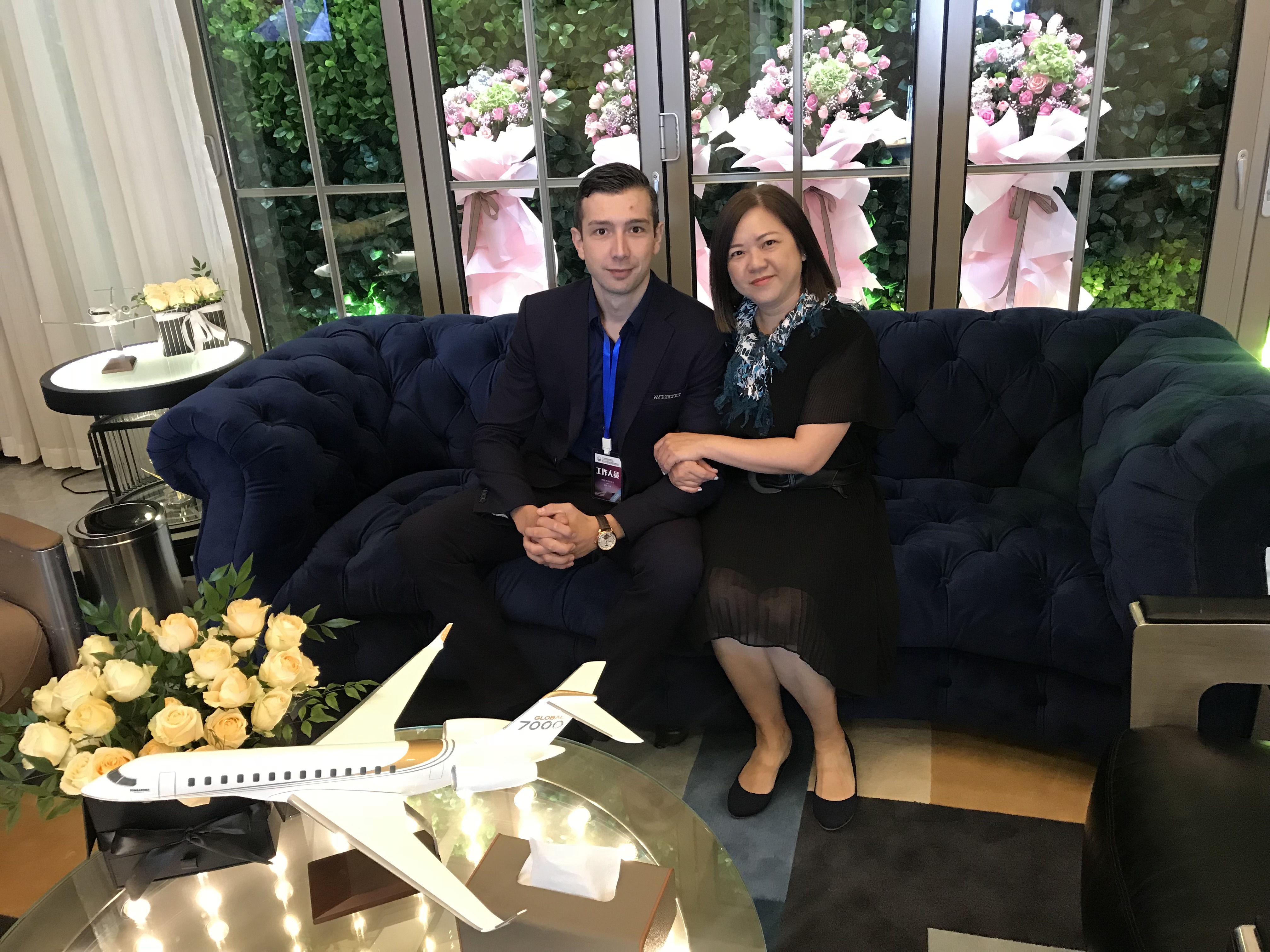 婚禮統籌師Queeny Ng之媒體報導: 空中婚禮服務